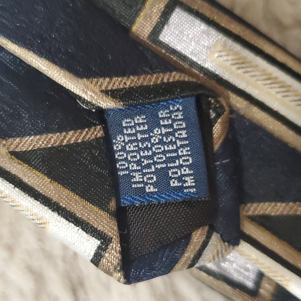 Tie - Picture 3 of 3